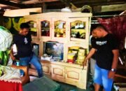 KAPOLSEK Pitumpanua POLRES Wajo Edukasi Korban Agar Percayakan Penanganan Kasus Pengrusakan Rumahnya di KEPOLISIAN 