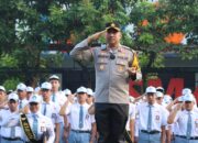 Police Goes To School: Kapolres Boyolali Jadi Pembina Upacara di SMA N 1 Ngemplak, Tekankan Disiplin dan Kesadaran Hukum