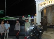 KAPOLRES Wajo tiada Henti mengontrol Anggota Pengamanan Dibeberapa Masjid Selama Bulan Suci Ramadhan