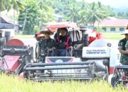 Kaskoops Udara II Hadiri Panen Raya Padi Serentak di Bone