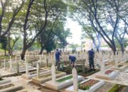 Prajurit TNI AU Laksanakan Kurve di TMP Panaikang Makassar Jelang HUT Ke-79