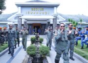 Pangkoopsud II Sambut Kehadiran Panglima TNI dan Kasad di Lanud Iswahjudi
