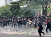 Lindungi Buruh dari Aksi Anarkis, Polisi Bubarkan Kelompok Anarko Yang Ganggu Aksi Damai Mayday