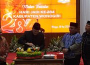 Kapolres Wonogiri Hadiri Malam Tirakatan HUT ke-284 Kabupaten Wonogiri Sebagai Wujud Sinergitas Polri dan Pemerintah Daerah