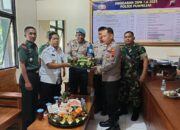Forkopimcam Kecamatan Puhpelem berikan ucapan Selamat Hut Bhayangkara ke 79 di Polsek Puhpelem