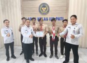 Penyerahan Piagam Penghargaan Kepada Tim Pramuka WBP Lapas Kelas IIB Pati