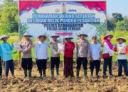 Polres Karanganyar Dukung Ketahanan Pangan Nasional melalui Penanaman Jagung di Lahan Pesantren Darul Ulum Kaliboto