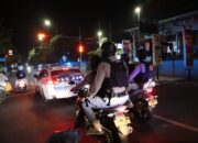 Jaga Kondusifitas Kota Pekalongan, TNI – Polri Bersama Warga Kompak Patroli Skala Besar