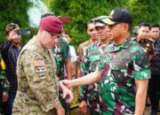 Panglima TNI Dampingi Menhan RI Tinjau Latihan Puncak Super Garuda Shield di Baturaja