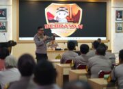 Kabid Humas Polda Jateng Dengan Pak Bhabin Dan Tarmin Ngaklak, Latih Personel Polresta Banyumas Ciptakan Konten Edukatif