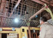 ANGIN PUTING BELIUNG TERJANG DUA DESA DI DUKUHSETI, 22 RUMAH RUSAK DAN SATU ROBOH