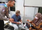 Satlantas Polres Semarang Dampingi Wajib Pajak dan Beri Reward Bagi Wajib Pajak Tepat Waktu