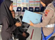 Menghadapi Libur Nataru, Satlantas Semarang Dampingi Pemohon SIM Baru Lewat Polantas Menyapa