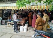 Jelang Nataru 2025, Polsek Sukodono Gelar Razia, Puluhan Mamin Kadaluarsa Diamankan