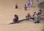 Bekerja Dengan Hati, Polsek Karangmalang Pimpin Aksi Gotong Royong Selamatkan Aliran Sungai Kedungwaduk