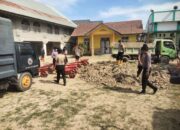 Polres Lhokseumawe Lanjutkan Gotong Royong Pemulihan Pascabanjir di Desa Lagang