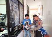 Polantas Menyapa: Duta Satlantas Karanganyar Dampingi Masyarakat dalam Pelayanan Perpanjangan Pajak di Samsat