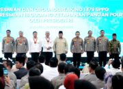 PRESIDEN PRABOWO ANUGERAHKAN BINTANG JASA DAN SATYALANCANA WIRA KARYA KEPADA PENGGERAK MBG DAN RANTAI PASOK SPPG POLRI