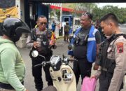 Tim Sparta Polresta Surakarta Amankan Dua Suporter Bawa Arak di Pintu Gate C Stadion Manahan