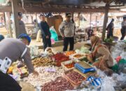 Polsek Jumapolo Pantau Harga Sembako di Pasar Tradisional Selama Bulan Ramadan 1447 H