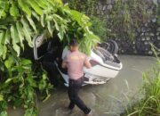 Mobil Terjun ke Jurang di Sidoharjo Wonogiri, Polisi Evakuasi Pengemudi dan Penumpang