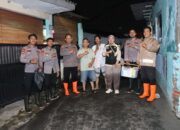 Polres Metro Jakbar Beri Pengobatan Gratis dan Trauma Healing bagi Korban Banjir