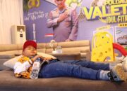 Terima Kasih Polda Jateng, Fasilitas Nyaman Valet Ride Polres Brebes Bikin Bocah Tertidur Nyenyak Saat Tunggu Keberangkatan