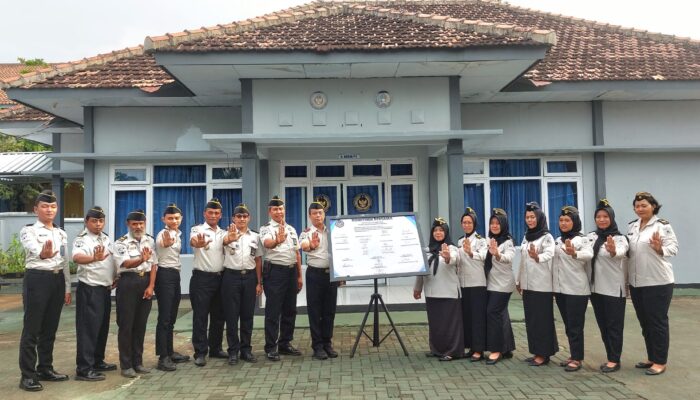 Bapas Pati Gelar Apel Komitmen Bersama Anti Narkoba dan Pungutan Liar dalam Rangka Hari Bhakti Pemasyarakatan ke-62