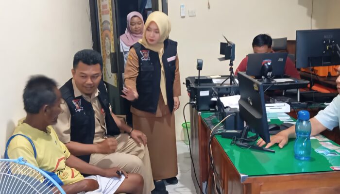 Polisi Amankan ODGJ Mengamuk di Bulusulur, Dibawa ke Dinsos untuk Penanganan
