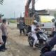 Kapolsek Meurah Mulia Ipda Mukhlis, S.H Beserta Jajarannya Laksanakan Pengamanan Pengerukan Saluran Irigasi