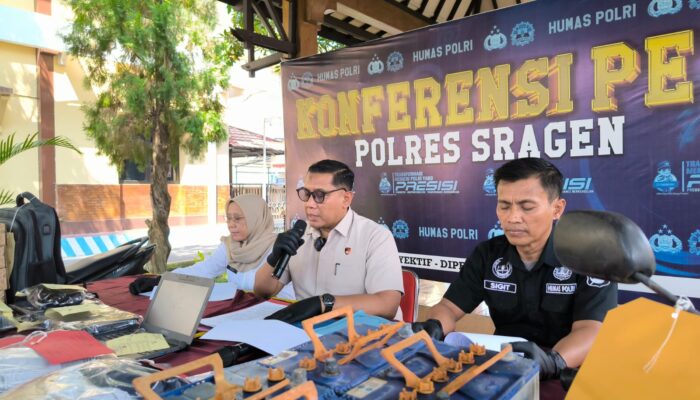 Panjat Pagar Kantor DLH, Pencuri 4 Accu Truk Sampah Dibekuk Satreskrim Polres Sragen