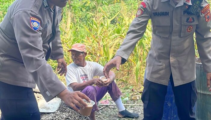 “Seruput Kopi Hangat Bersama Polisi, Terobosan ‘Kopling’ Polsek Sumberlawang Sentuh Hati Warga”