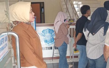 Usai Weekend, Satpas SIM Karanganyar Diserbu Pemohon, Pelayanan Tetap Humanis dan Tertib