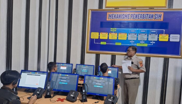 Polantas Menyapa, Satlantas Polres Majalengka Edukasi Masyarakat tentang Mekanisme Penerbitan SIM