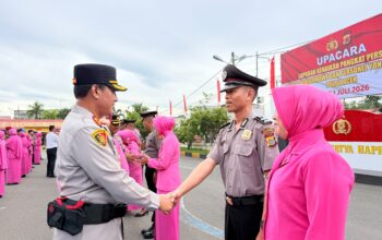 Kapolres Lhokseumawe Pimpin Upacara Kenaikan Pangkat 42 Personel, Wujud Penghargaan atas Dedikasi dan Pengabdian