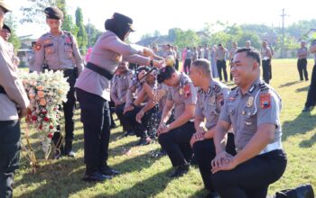 90 Personel Polres Sragen Naik Pangkat, Kapolres: Pangkat Baru Harus Dibayar dengan Kinerja dan Integritas