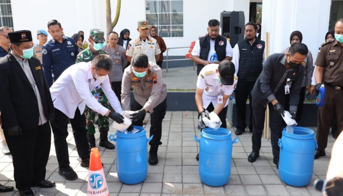 Ungkap Jaringan Narkotika Lintas Wilayah, Polresta Surakarta Musnahkan Barang Bukti 3,5 Kilogram Sabu