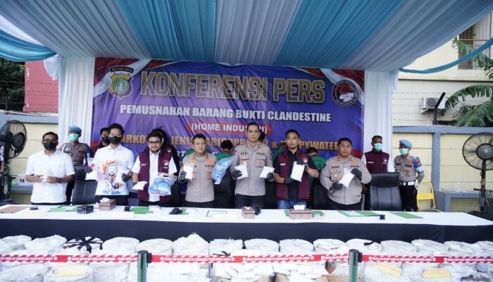 Polres Metro Jakarta Barat Musnahkan Bahan Baku Narkotika 1,1 Ton Carisoprodol, Selamatkan 3,5 Juta Jiwa
