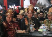 Tampil Gagah dengan Busana Adat Aceh, Kehadiran Kapolres Lhokseumawe Warnai Milad ke-800 Samudera Pasai