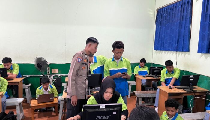 Polres Sragen Gaspol Cetak Generasi Emas, Pelajar SMA Negeri 3 Dibekali Jurus Cerdas Menaklukkan AI