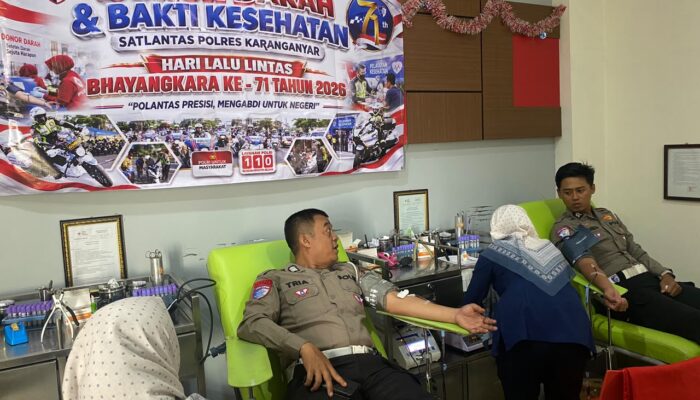 Sambut Hari Lalu Lintas ke-71, Polisi Lalu Lintas Karanganyar Donorkan Darah untuk Sesama