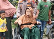 Kapolres Lhokseumawe Bantu Kursi Roda untuk Lansia di Desa Meunasah Tengoh