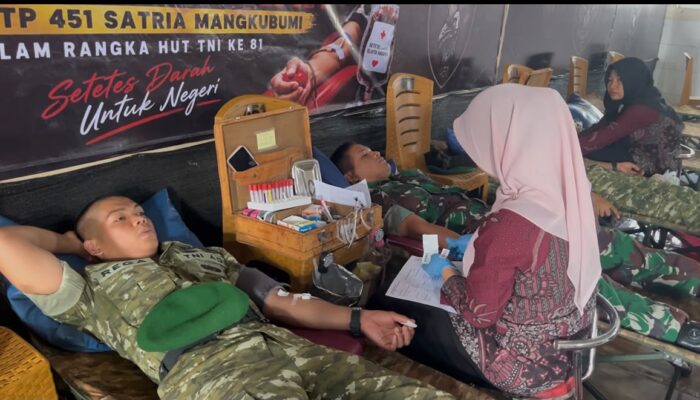 Peringati HUT TNI, 160 Prajurit Yonif TP 451/SM Donorkan Darah 