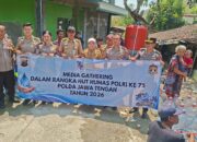 Warnai HUT Humas Polri ke-75, Bidhumas Polda Jateng Salurkan 16.000 Liter Air Bersih untuk Warga Jabungan