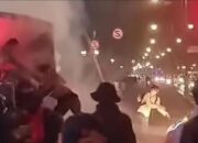 Demo di Bandung Ricuh, Truk Dalmas Polisi Dilempari Batu hingga Bom Molotov