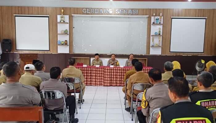 “Belanja Aspirasi”, Kapolres Semarang Kumpul Lurah dan Kades Se-Ungaran Barat.